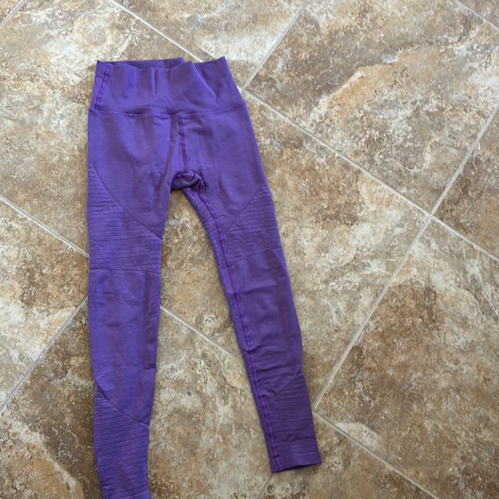 Alphalete eRevival  leggings